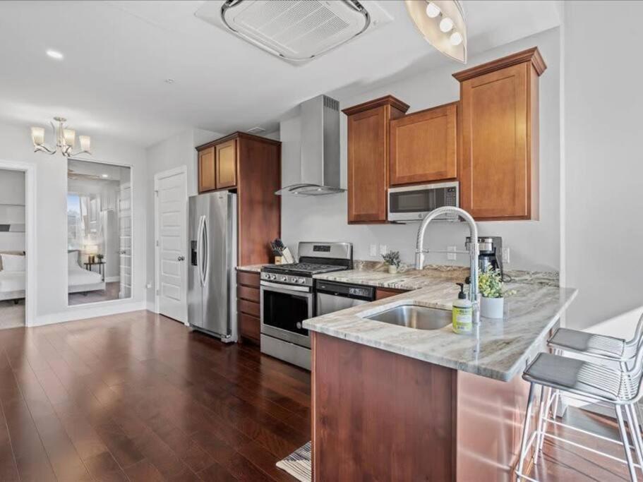 Cozysuites Dream 1Br, Ppg Paints Arena, Pitts Pittsburgh Eksteriør billede