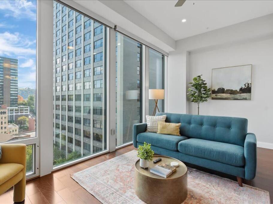 Cozysuites Dream 1Br, Ppg Paints Arena, Pitts Pittsburgh Eksteriør billede