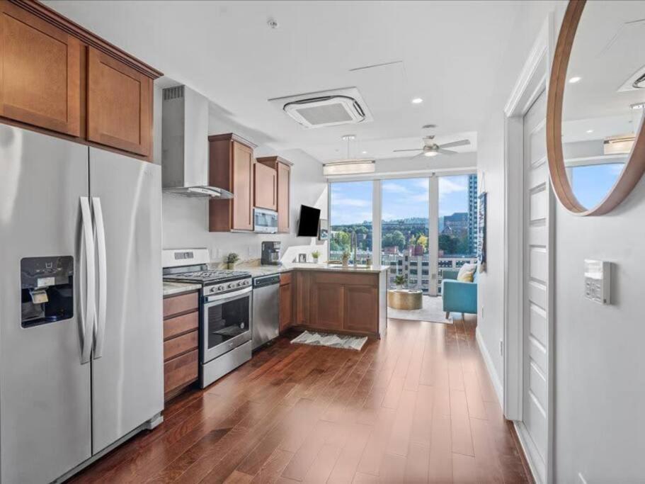 Cozysuites Dream 1Br, Ppg Paints Arena, Pitts Pittsburgh Eksteriør billede