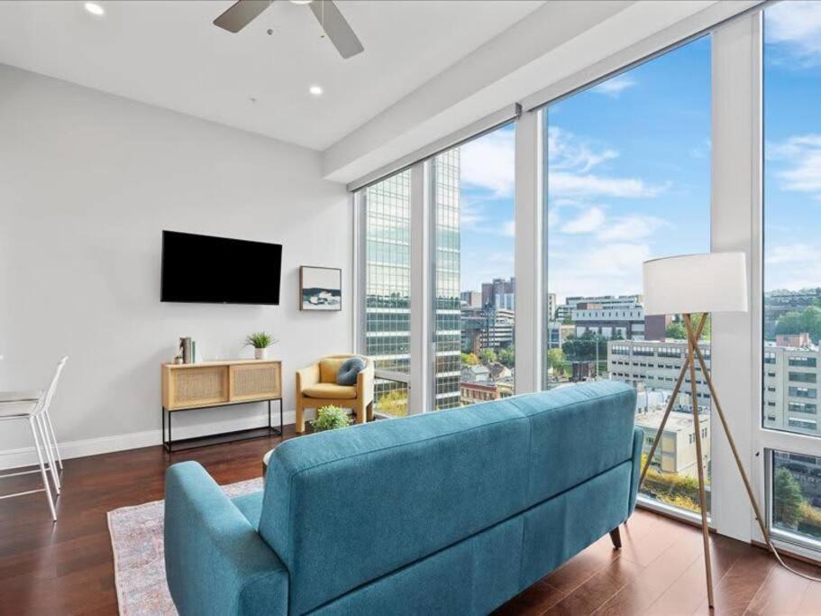 Cozysuites Dream 1Br, Ppg Paints Arena, Pitts Pittsburgh Eksteriør billede