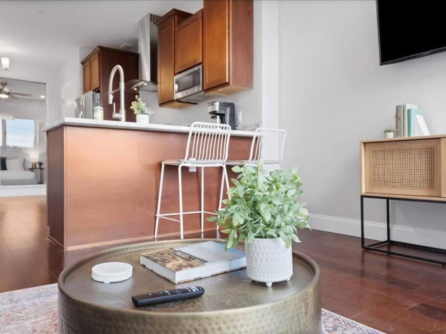 Cozysuites Dream 1Br, Ppg Paints Arena, Pitts Pittsburgh Eksteriør billede