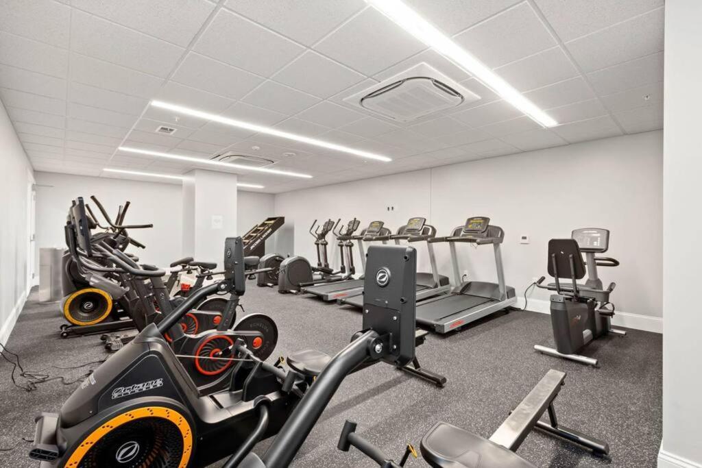 Cozysuites Dream 1Br, Ppg Paints Arena, Pitts Pittsburgh Eksteriør billede