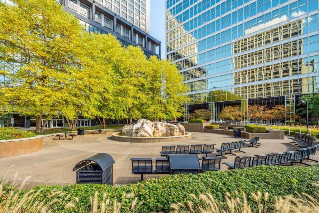 Cozysuites Dream 1Br, Ppg Paints Arena, Pitts Pittsburgh Eksteriør billede